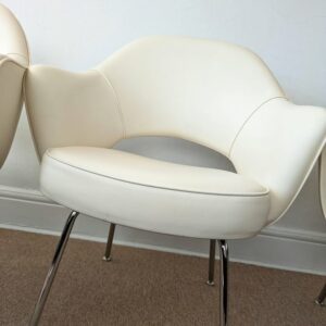 Knoll Saarinem Executive Armchairs
